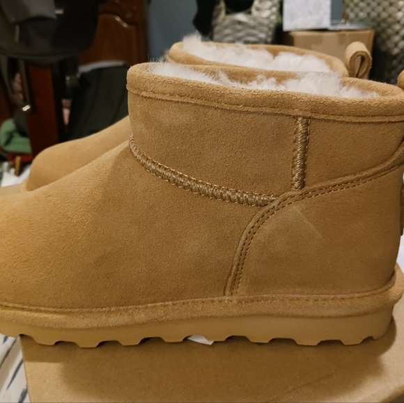 NWT!! BEARPAW SHORTIES Sz 7 (Water Resistant) - Picture 2 of 13